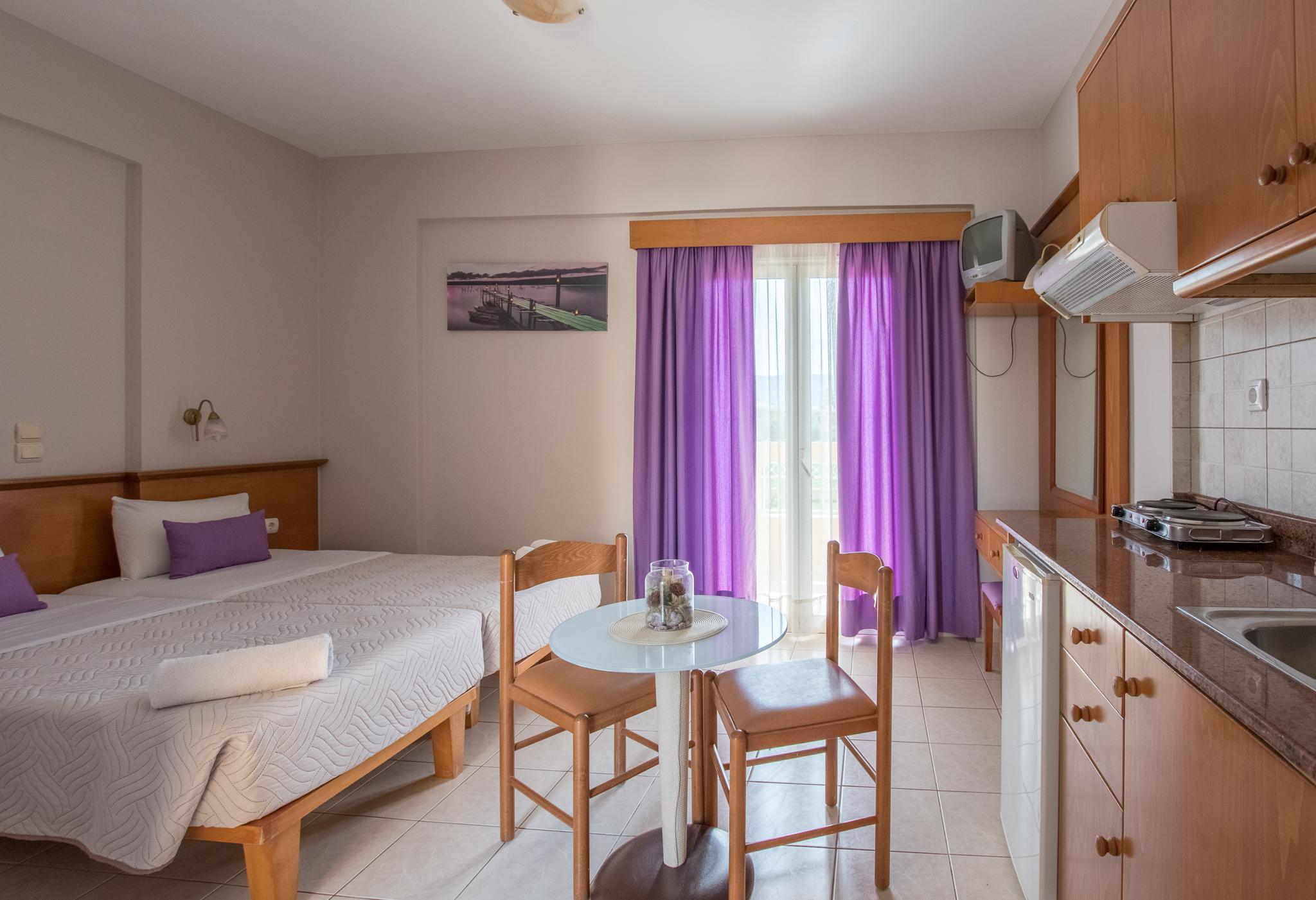 Danelis Studios & Apartments Малія Екстер'єр фото