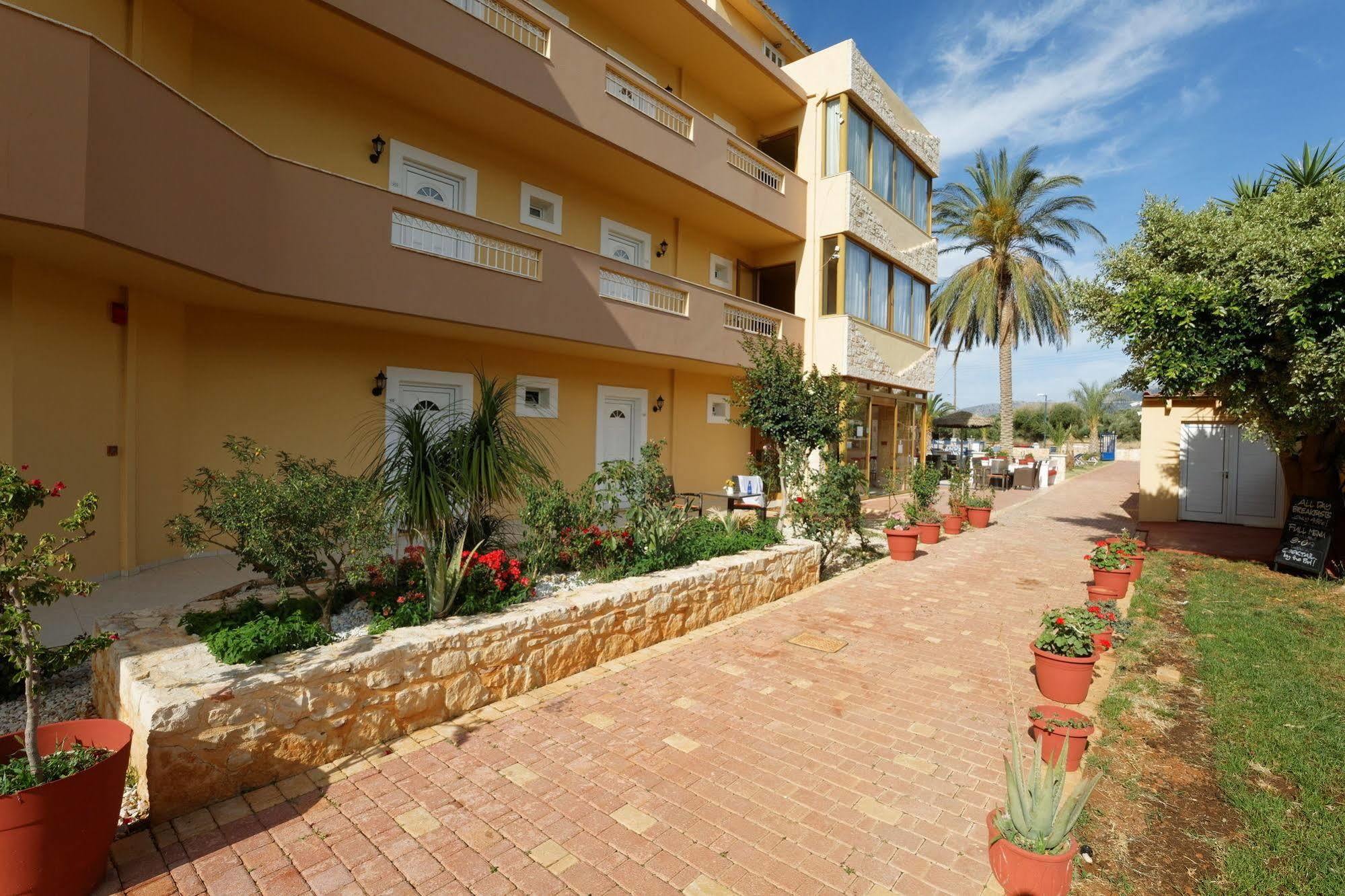 Danelis Studios & Apartments Малія Екстер'єр фото